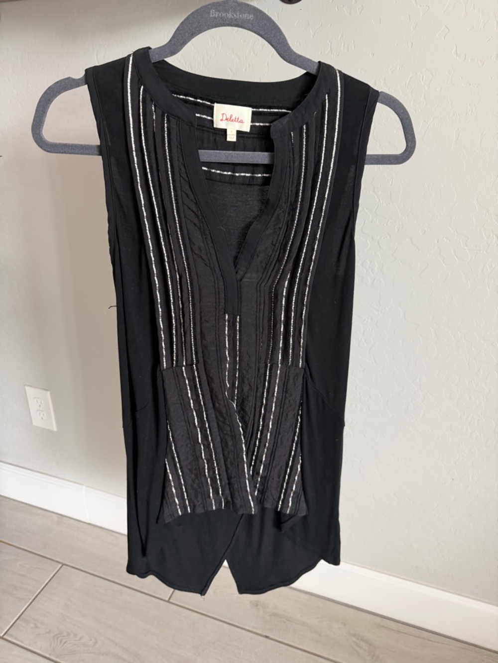 Anthropologie Black Sleeveless Embroidered Tunic